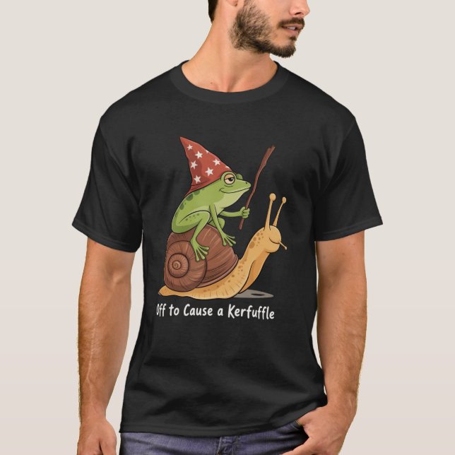 Whimsical Frog Wizard Off to Cause A Kerfuffle  T-Shirt (Vorderseite)