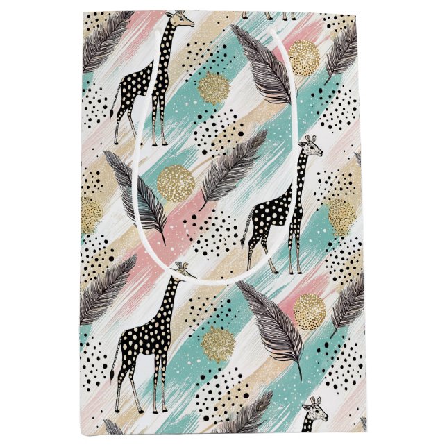 Whimsical Giraffe Polka Dot Pattern - Pastel Mittlere Geschenktüte (Vorderseite)