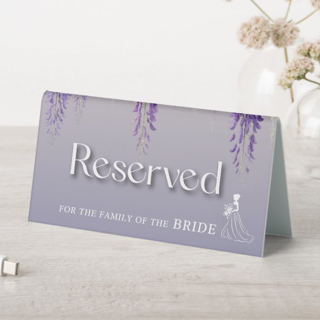 Whimsical Gradient Lila Floral Wedding vorbehalten Tischaufsteller (In Situ (Tisch))