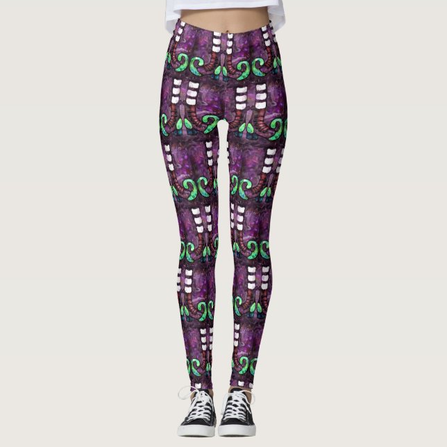 Whimsical Halloween Hexenstiefel Lila grün Leggings (Vorderseite)