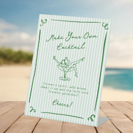 Whimsical Hand Drawing Green Cocktail Bar Sockelschild