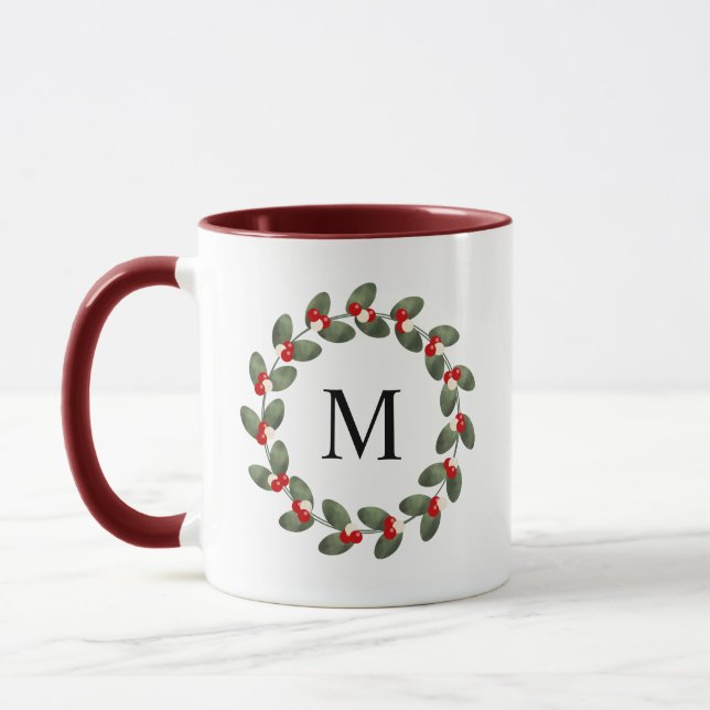 Whimsical Holly Berry Weihnachten Mit Monogramm Tasse (Links)
