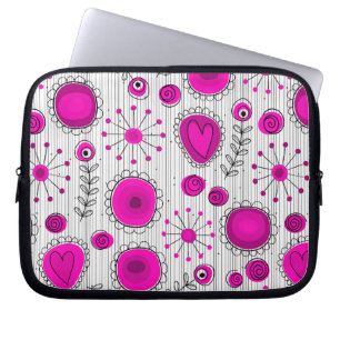 Whimsical Hot rosa, weiße Herzen und Blume, floral Laptopschutzhülle