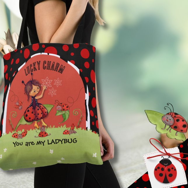 Whimsical Ladybug Garden "Lucky Charm" Wrap-Around Tasche (Whimsical Ladybug Garden Lucky Charm Wrap-Around Tote Bag)