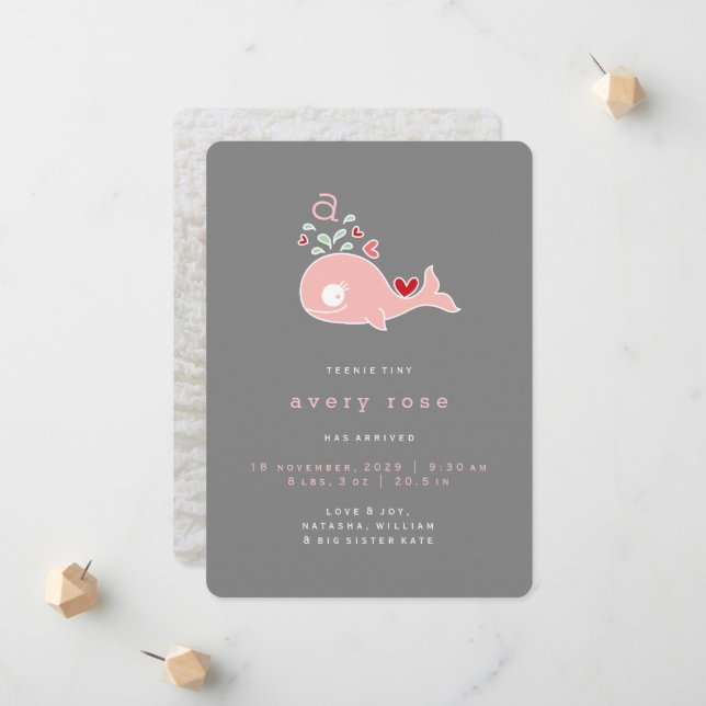 Whimsical Niedlich Pink Whale Monogram Baby Birl Ankündigung (Vorderseite/Rückseite Beispiel)