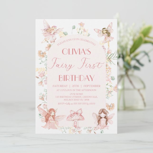Whimsical Pink Fairy Erster Geburtstag 1. Geburtst Einladung (Stehend Vorderseite)
