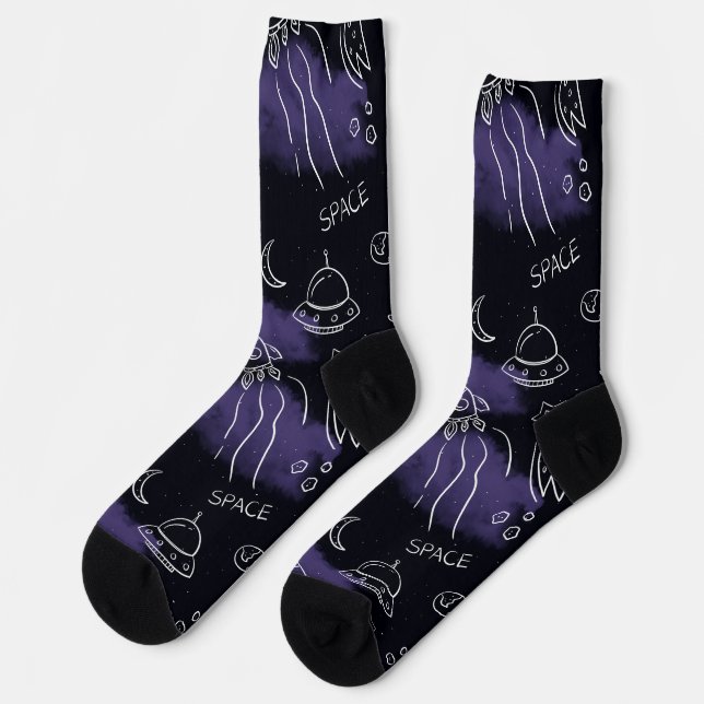 Whimsical Purple Outer Space Seamless Pattern Socken (Linkes Detail)