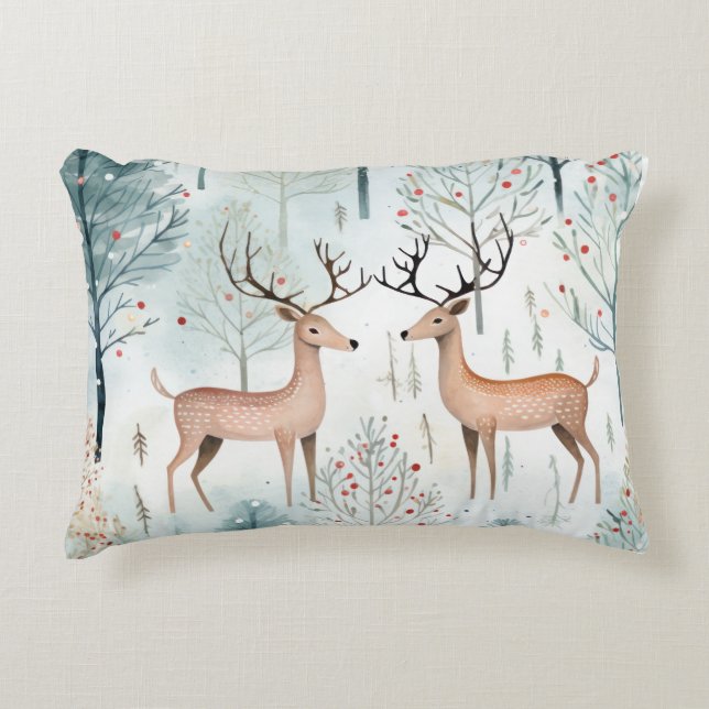 Whimsical Rentier in der WaldIllustration Dekokissen (Vorderseite)