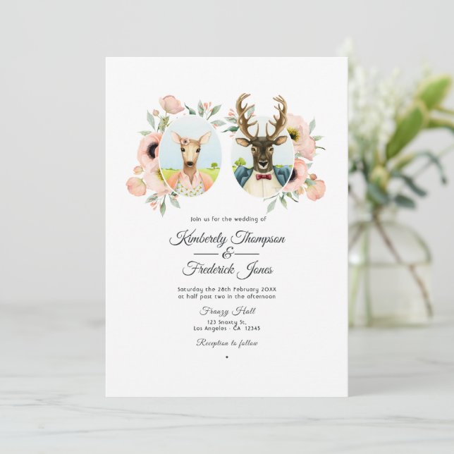 Whimsical Rustic Woodland Forest Deer Wedding Einladung (Stehend Vorderseite)