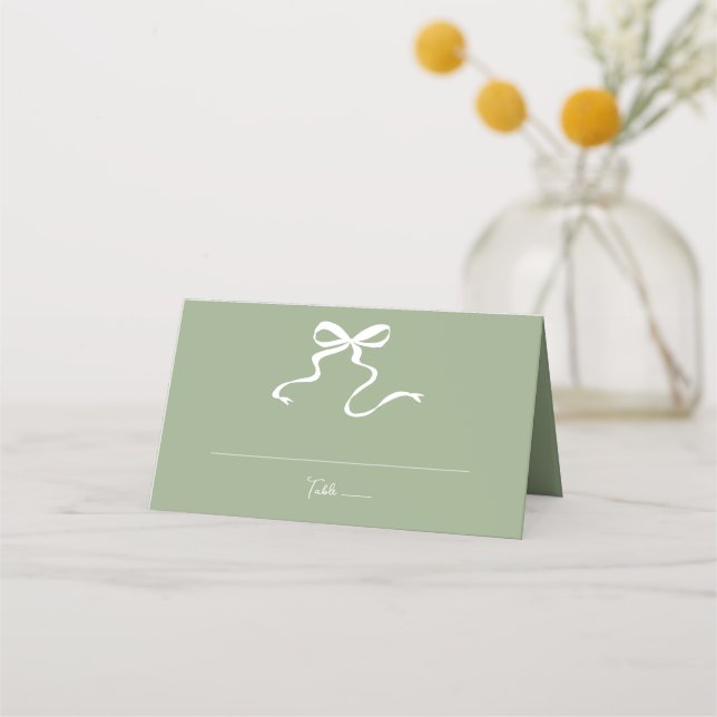 Whimsical Sage Green Bow Wedding Platzkarte (Vorderseite)