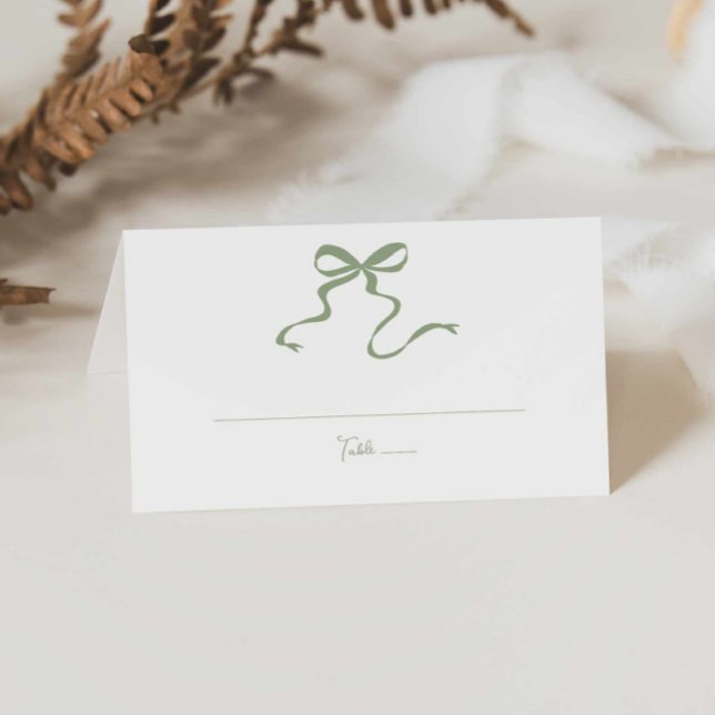 Whimsical Sage Green Bow Wedding Platzkarte (Von Creator hochgeladen)