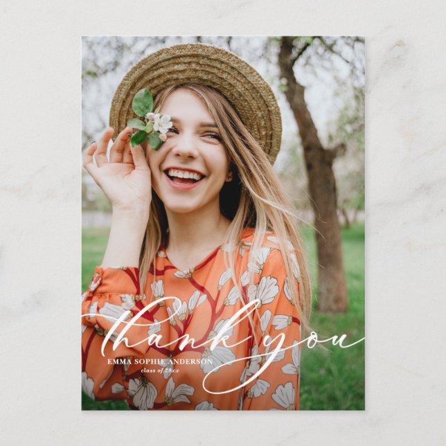 Whimsical Script Portrait Abschluss Vielen Dank Postkarte (Vorderseite)