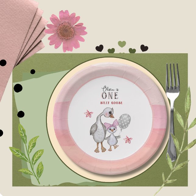 Whimsical Silly Goose 1st Birthday Paper Plates  Pappteller (Whimsical Silly Goose 1st Birthday Paper Plates )