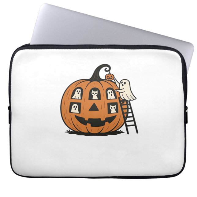 Whimsical Spooky Pumpkin mit Geistern, Katzen und  Laptopschutzhülle (Vorderseite)