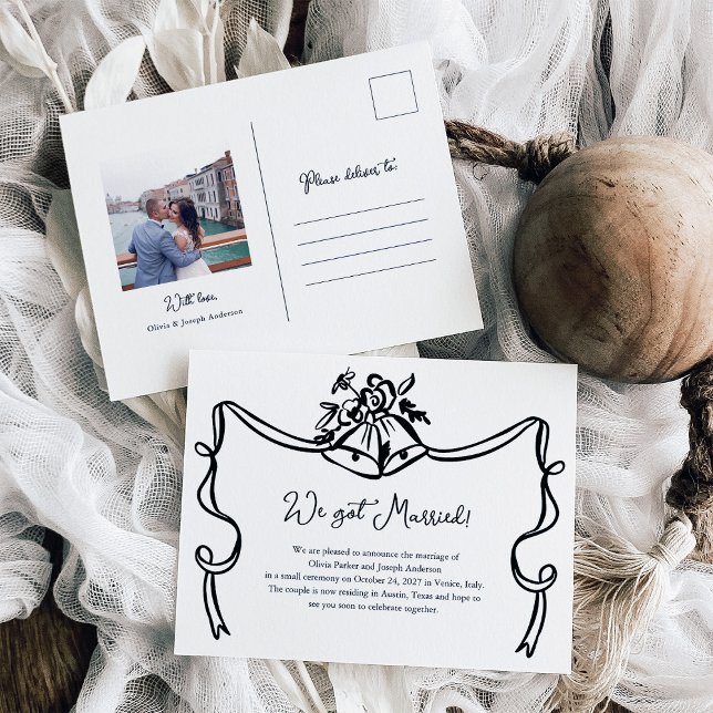 Whimsical Wedding Bells Foto Hochzeitsankündigung Postkarte (Von Creator hochgeladen)