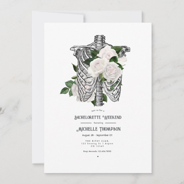 Whimsical White Floral Gothic Bachelorette Weekend Einladung (Vorderseite)