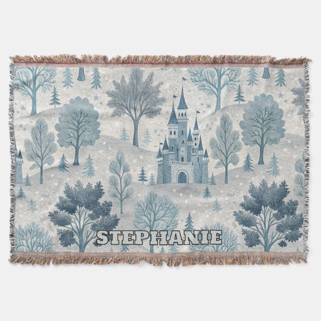Whimsical Winter Castle Landschaft in Blue & Gray Decke (Vorderseite)