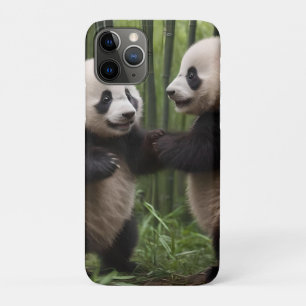Whimsical Wonders: Baby Pandas spielt im Wald Case-Mate iPhone Hülle