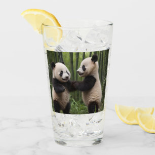 Whimsical Wonders: Baby Pandas spielt im Wald Glas