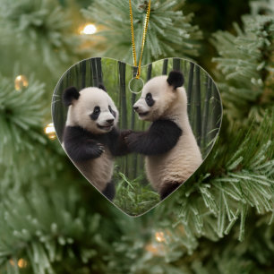 Whimsical Wonders: Baby Pandas spielt im Wald Keramik Ornament