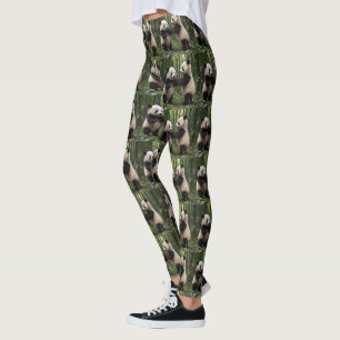Whimsical Wonders: Baby Pandas spielt im Wald Leggings