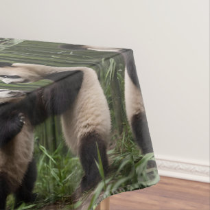 Whimsical Wonders: Baby Pandas spielt im Wald Tischdecke