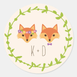 Whimsical Woodland Foxes Elfenbeinhochzeit Runder Aufkleber