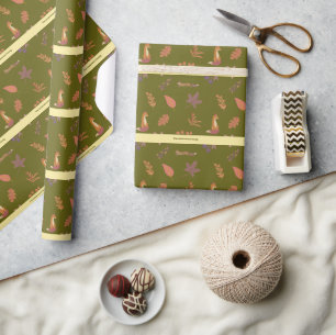 Whimsical Woodlands Fall Vibes Personalize Family Geschenkpapier