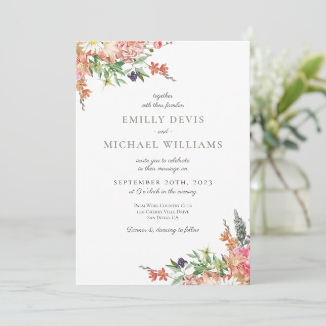 Whimsikale Wildblume Hochzeitseinladung Einladung (Stehend Vorderseite)