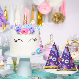 Whimsikalische Fusion von Unicorns, Donuts, Eiscre Partyhütchen