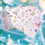 Whimsikische Wildblume Pink Neck Tie Krawatte<br><div class="desc">Erhöhen Sie Ihre Hochzeitskleidung mit unserer Whimsical Wildblume Pink Wedding Necktie. Diese stilvolle Krawatte ist mit einem rosa Hintergrund mit kahligen Wildblumen geschmückt und ergänzt perfekt Ihr Hochzeitsthema im Frühjahr oder Sommer. Das rustikale bohmianische und Vintage böhmische Design fügt eine Touch von Eleganz und Charme hinzu und macht es zu...</div>