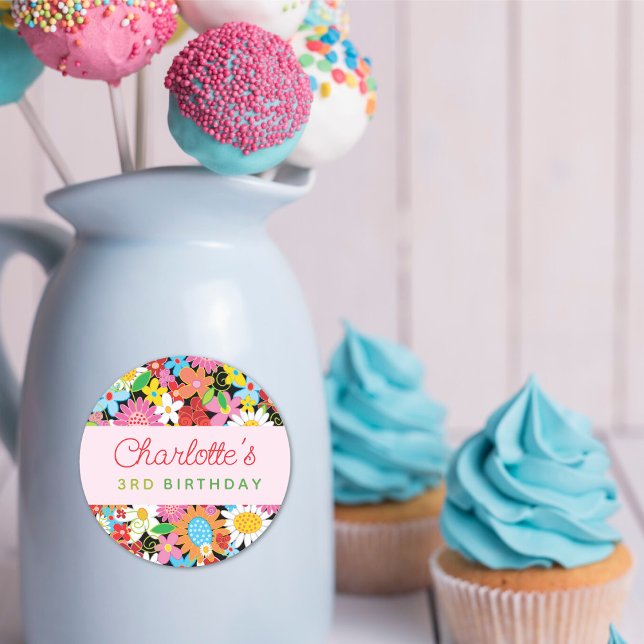 Whimsischer Frühlingsblumen Garten Geburtstagspart Runder Aufkleber (Whimsical Colorful Spring Flowers Garden Girl's Birthday Party Favor Round Sticker @ fat_fa_tin)