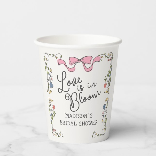 Whimsischer Garten Party Doodle Floral Brautparty Pappbecher (Rückseite)