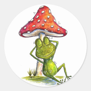 Whimsischer Schlaffrosch unter einem Pilz Runder Aufkleber