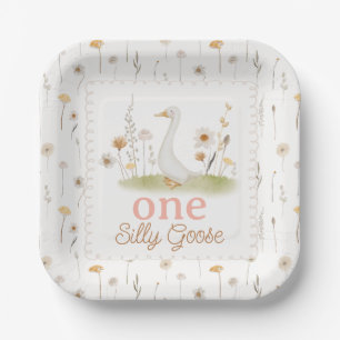 Whimsisches Beige Floral Ein Albernes Gänse Geburt Pappteller