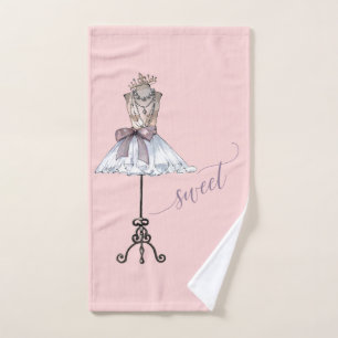 Whimsisches Mannequin mit Tutu Badhandtuch Set