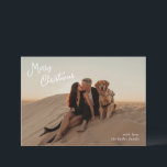 Whimsisches Script-Foto Moderne Weihnachten<br><div class="desc">Moderne Weihnachtskarte mit "Frohe Weihnachten" in einer skurrilen Schrift über Ihrem Lieblingsstift.</div>