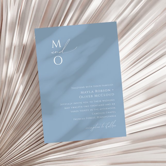 Whimsisches Skript | Dusty Blue Monogram Wedding Einladung (Von Creator hochgeladen)