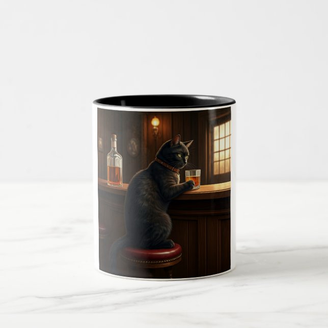 Whiskey Cat: Zwei-Tone-Tasse Zweifarbige Tasse (Mittel)