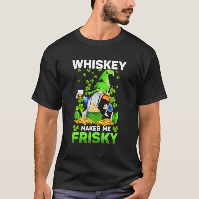 Whiskey macht mich Frisky St Patrick's Day for Men T-Shirt (Vorderseite)
