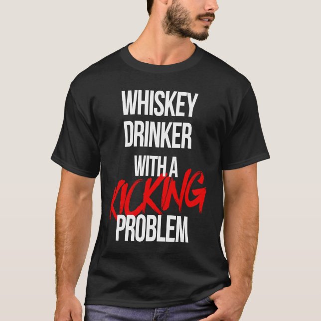 Whiskytrinker mit einem Trittproblem  Karate-Übung T-Shirt (Vorderseite)