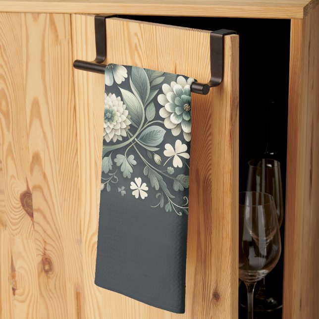 Whispered Clover Knotwork Garden Geschirrtuch (Drittel gefaltet)