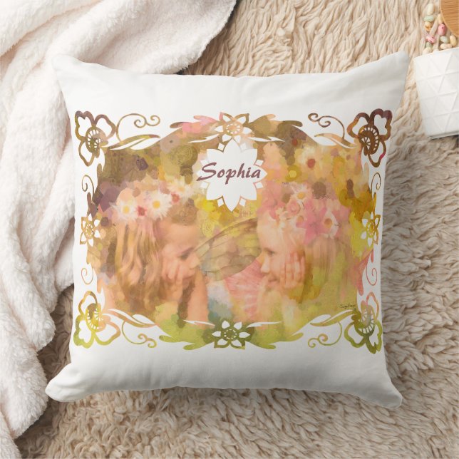 Whispers of Magic: Two Fairy Friends in a Garden Kissen (Decke)