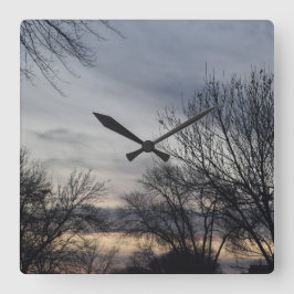 Whispers of Winter Quadratische Wanduhr