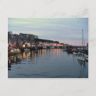 Whitby bei Dämmerung Postkarte