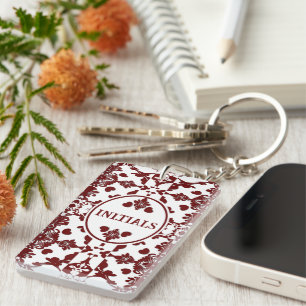White and Burgundy Royal Damask Schlüsselanhänger