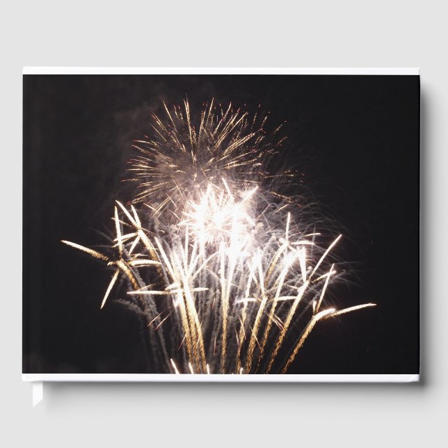 White and Gold Fireworks I Patriotic Celebration Gästebuch (Vorderseite)