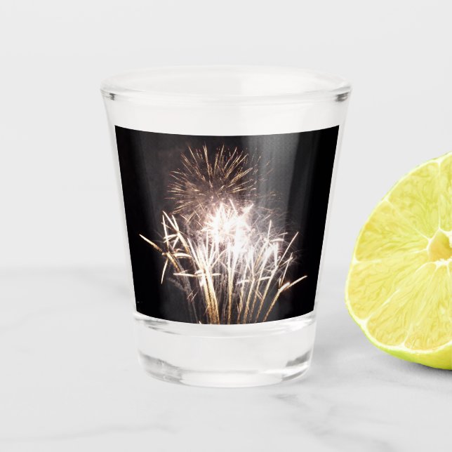 White and Gold Fireworks I Patriotic Celebration Schnapsglas (Vorderseite)