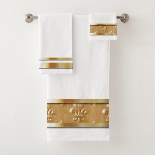 White and Gold Lilie Elegant Badhandtuch Set (Insitu)