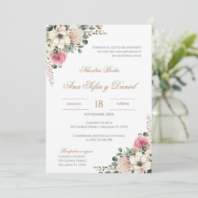 White and pink floral Spanish wedding Einladung (Stehend Vorderseite)